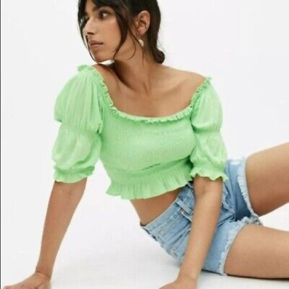 Urban Outfitters Daydreamer Smocked Off-The-Shoulder Blouse- M - Picture 1 of 4